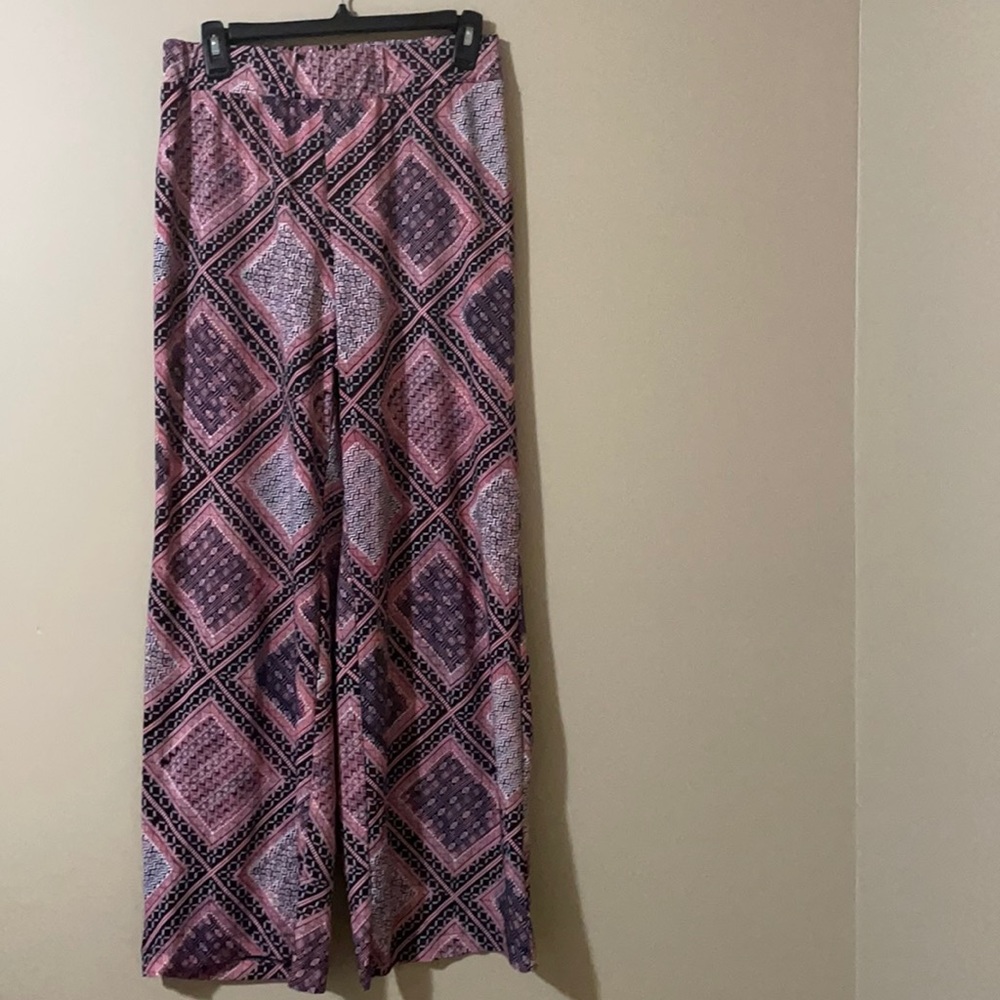 Wide- Legged Pants